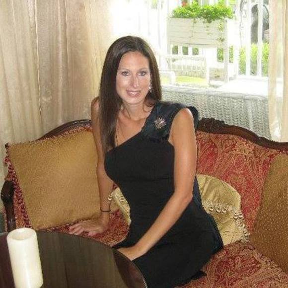 ali_novak